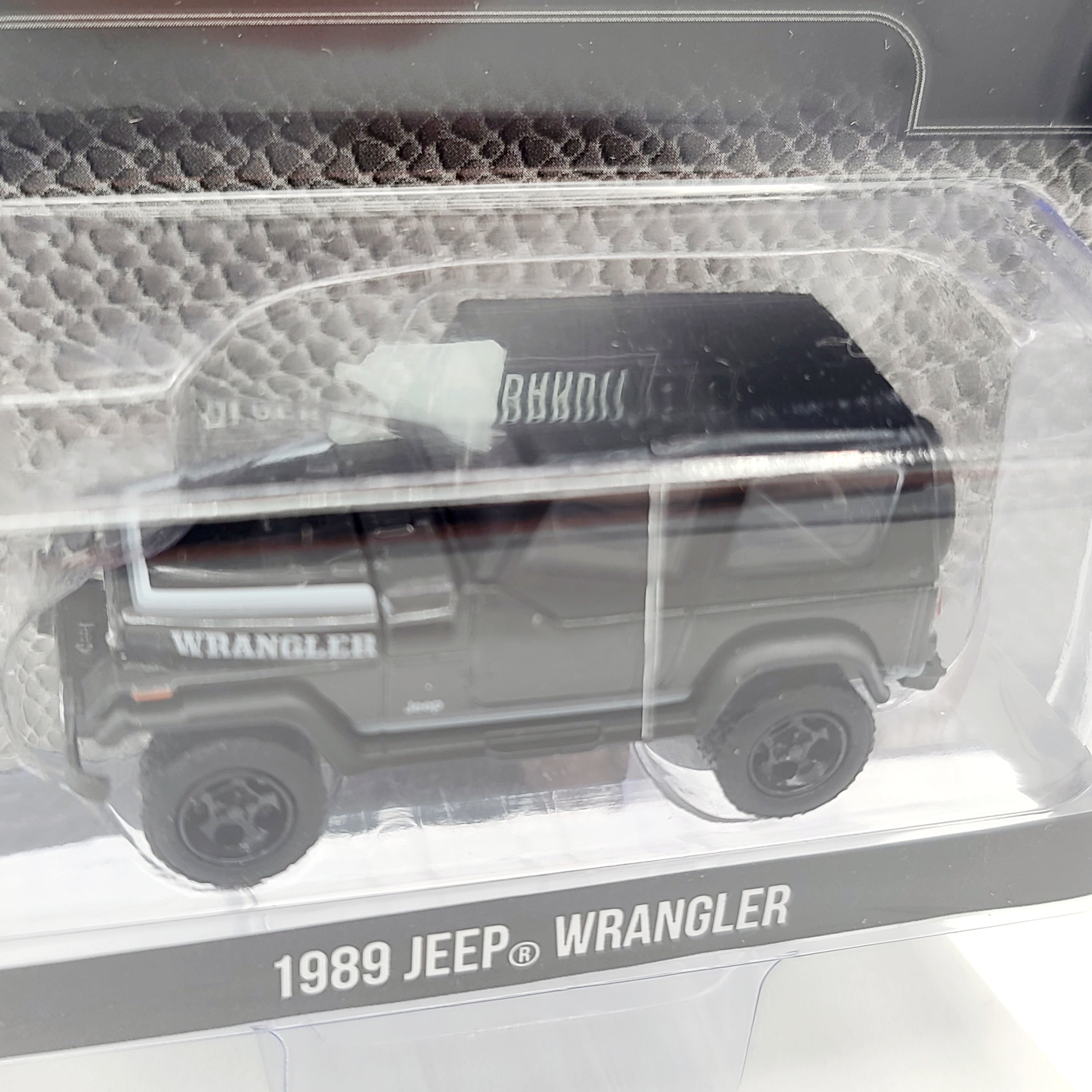 GreenLight Collectibles '89 Jeep Wrangler - 1:64 (2017 Black Bandit Series 17)